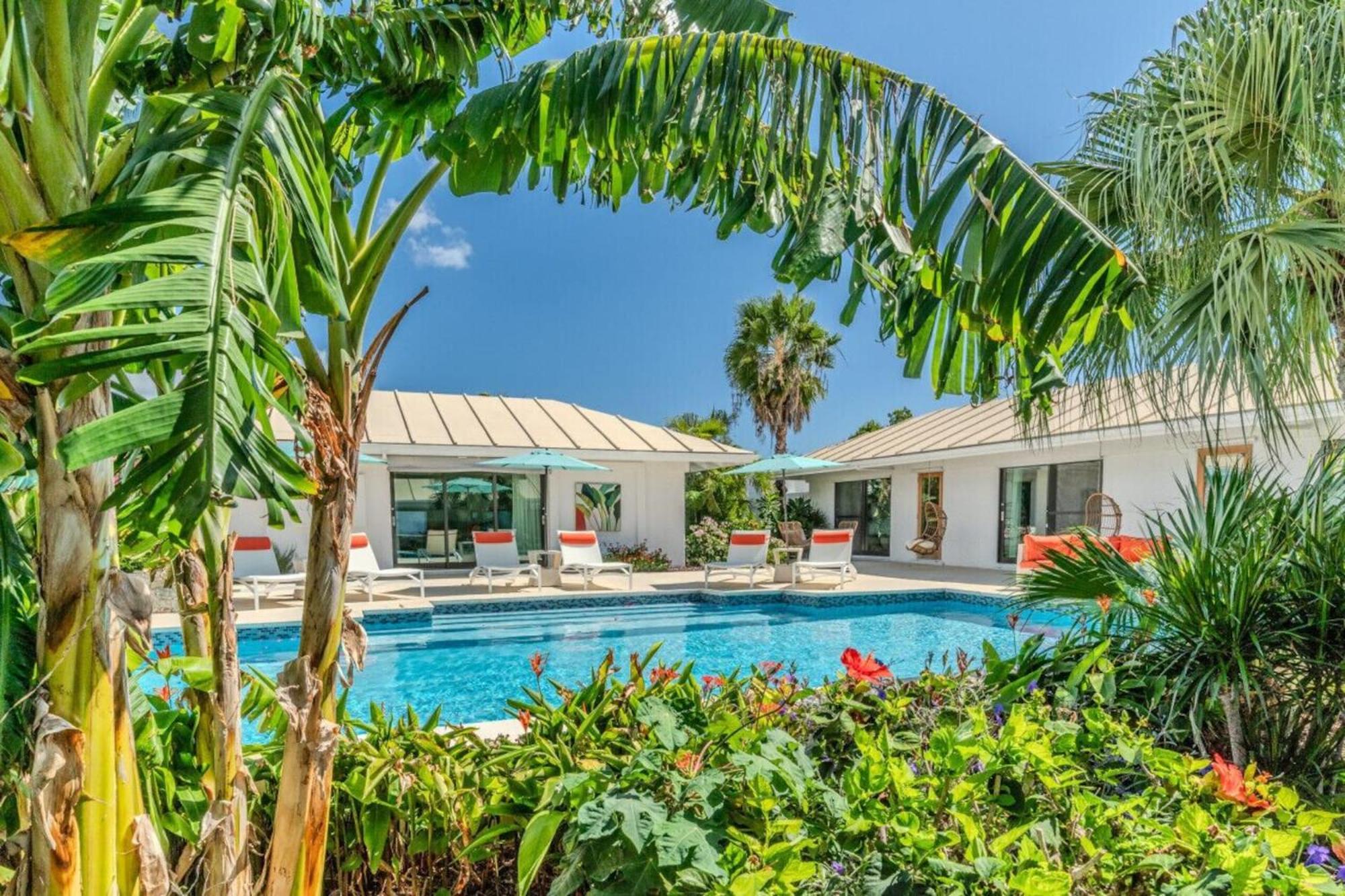 Royal Villa With A Huge Swimming Pool Cowell Battery ภายนอก รูปภาพ