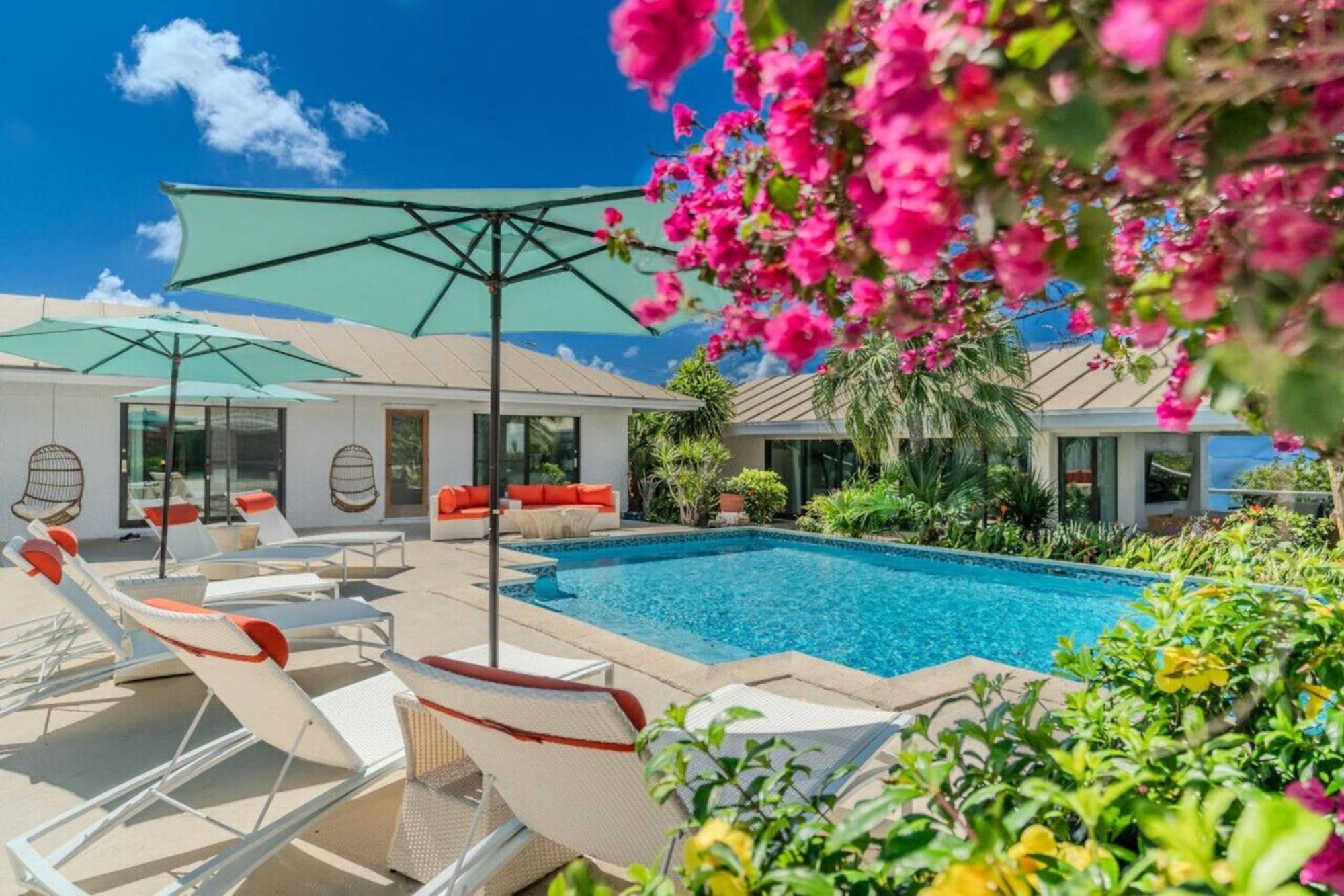 Royal Villa With A Huge Swimming Pool Cowell Battery ภายนอก รูปภาพ