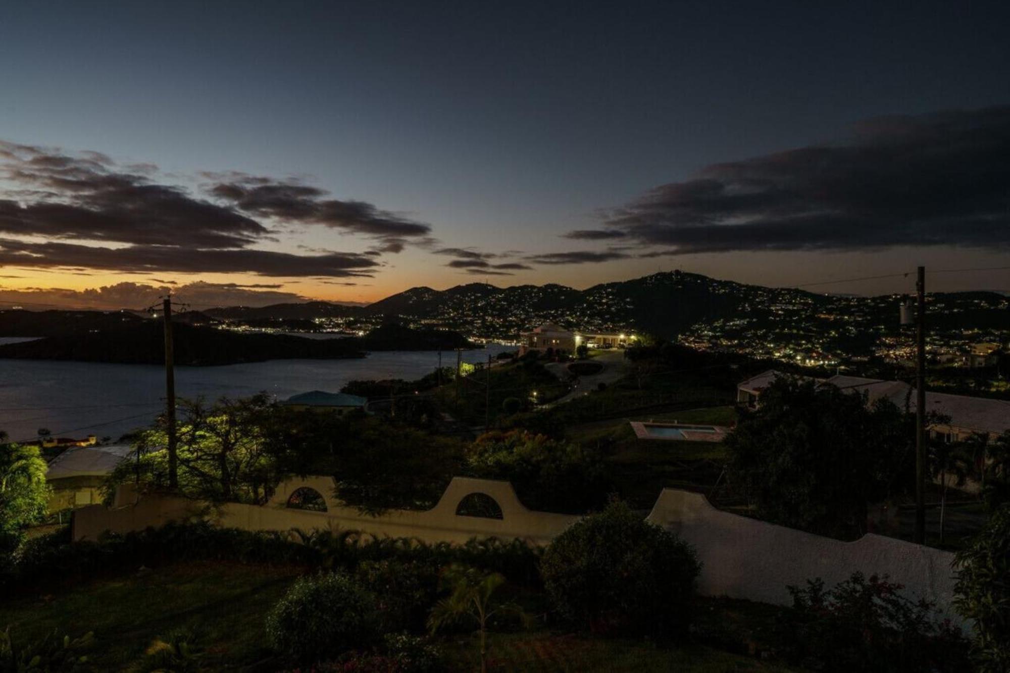 Royal Villa With A Huge Swimming Pool Cowell Battery ภายนอก รูปภาพ