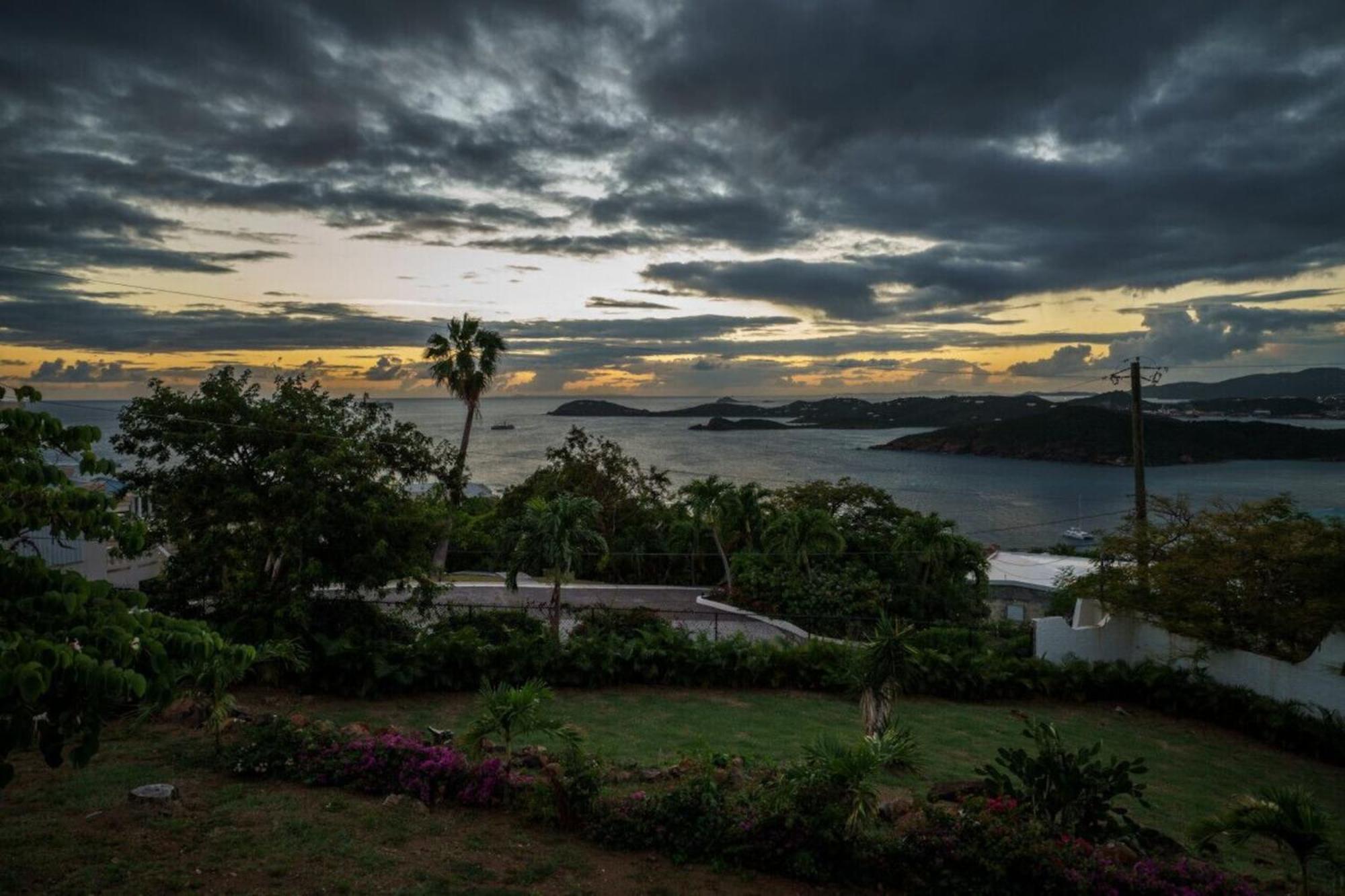 Royal Villa With A Huge Swimming Pool Cowell Battery ภายนอก รูปภาพ